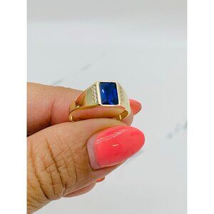 ❤️ 14k solid Gold Ring  ❤️ Finger Size 6.5 ❤️ kids girl or women  ❤️ Blue